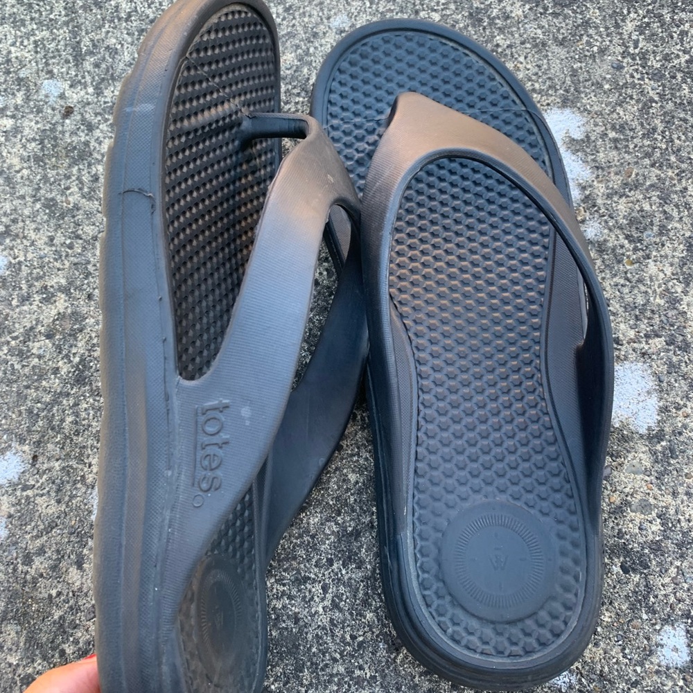 Totes |Black Sandals | Men 10
